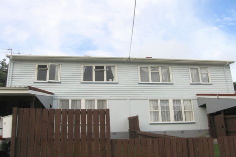 Photo of property in 17 Taiaroa Street, Strathmore Park, Wellington, 6022