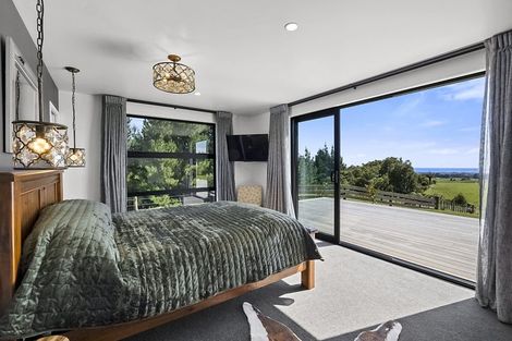Photo of property in 1640 Mangorei Road, Mangorei, New Plymouth, 4371