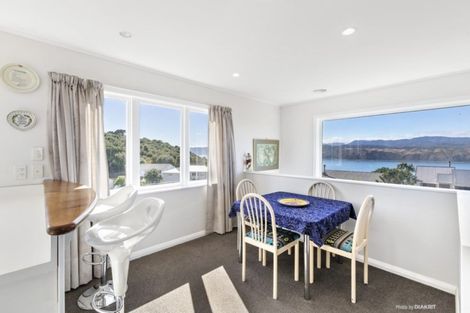 Photo of property in 8 Bowes Crescent, Strathmore Park, Wellington, 6022