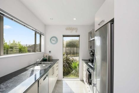 Photo of property in 36a Erlestoke Crescent, Churton Park, Wellington, 6037