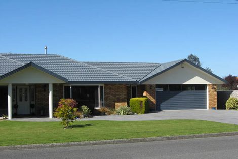 Photo of property in 41a Reading Street, Greytown, 5712
