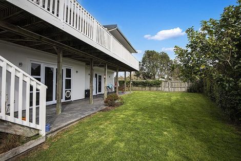 Photo of property in 344b One Tree Point Road, One Tree Point, 0118