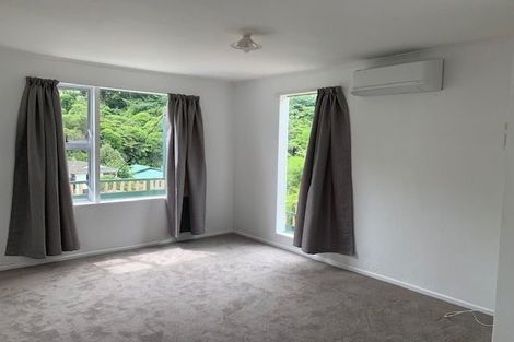Photo of property in 105a Awarua Street, Ngaio, Wellington, 6035