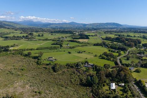 Photo of property in 140 Taylors Road, Otaki, 5583