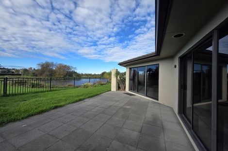 Photo of property in 35 Oriental Parade, Papamoa Beach, Papamoa, 3118