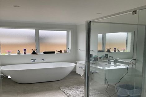 Photo of property in 113 Awataha Crescent, Pyes Pa, Tauranga, 3110