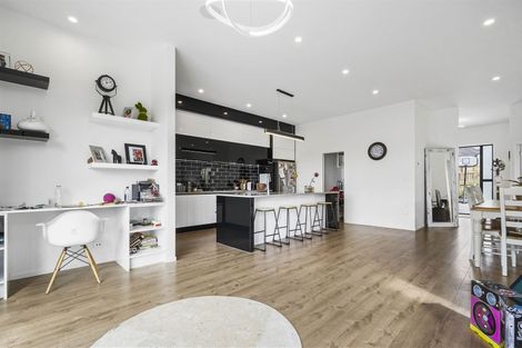 Photo of property in 12 Paiaka Place, Rototuna North, Hamilton, 3210