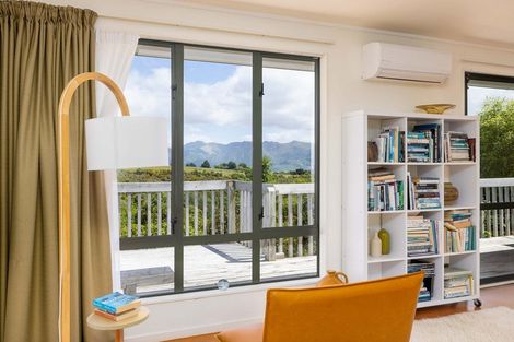 Photo of property in 29 Te Papau Crescent, Diamond Harbour, 8972