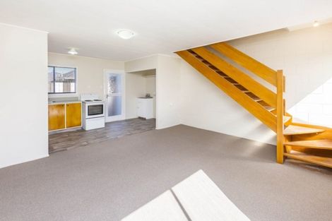 Photo of property in 9 Camp Street, Silverstream, Upper Hutt, 5019