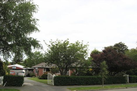 Photo of property in 4 Hadlow Place, Burnside, Christchurch, 8041