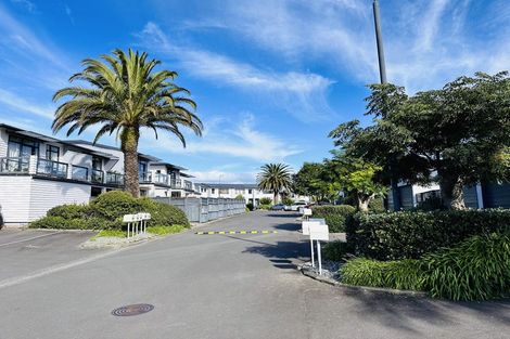 Photo of property in 8/2 Armoy Drive, East Tamaki, Auckland, 2016
