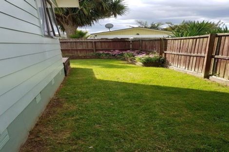 Photo of property in 2/24 Station Road, Takanini, 2112