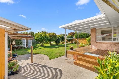 Photo of property in 10 Ron Place, Bishopdale, Christchurch, 8051