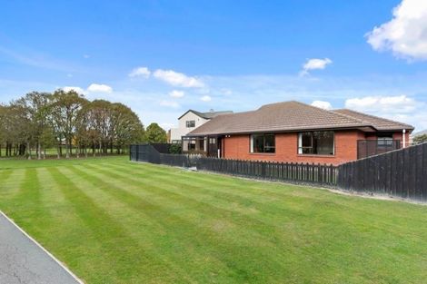 Photo of property in 9 Pyatt Place, Redwood, Christchurch, 8051