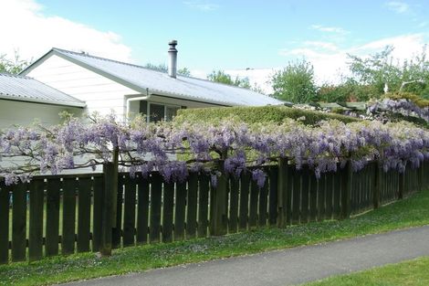 Photo of property in 2/60 Kinloch Road, Kinloch, Taupo, 3377
