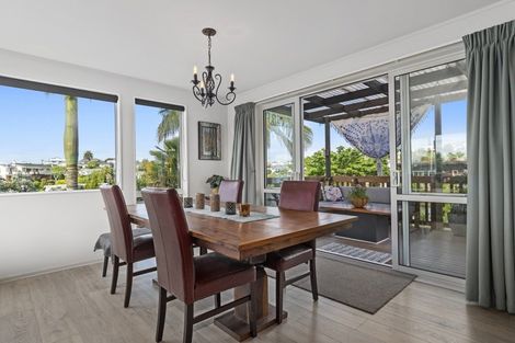 Photo of property in 115b Harbour View Road, Omokoroa, 3114