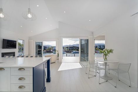 Photo of property in 17 Waitotara Way, Whitianga, 3510