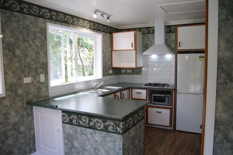 Photo of property in 22 Acacia Road, Torbay, Auckland, 0632