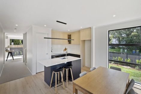 Photo of property in 32 Swanson Road, Henderson, Auckland, 0610