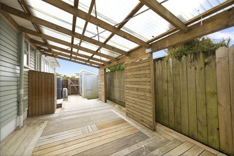 Photo of property in 129 Riverpark Crescent, Henderson, Auckland, 0610