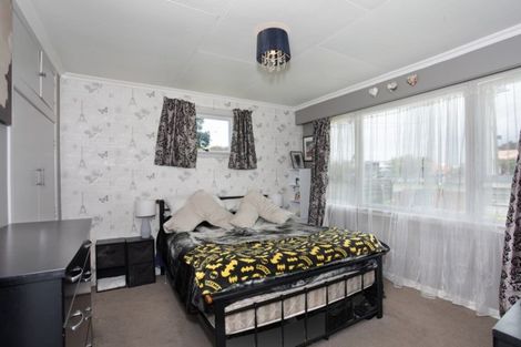 Photo of property in 81 Bridge Street, Bulls, 4818