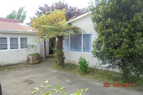 Photo of property in 2/30 Petherick Street, Taita, Lower Hutt, 5011