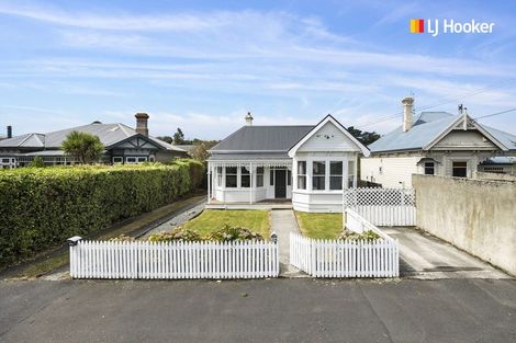 Photo of property in 23 Royal Crescent, Saint Kilda, Dunedin, 9012