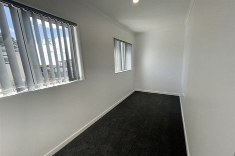 Photo of property in 271c Te Atatu Road, Te Atatu South, Auckland, 0610