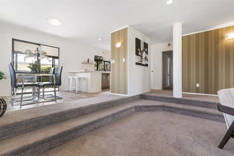 Photo of property in 98 Caribbean Drive, Unsworth Heights, Auckland, 0632
