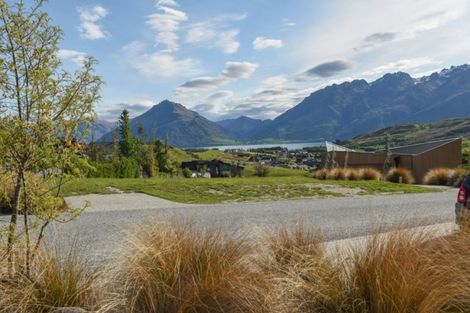 Photo of property in 21 Mckellar Drive, Jacks Point, Queenstown, 9371