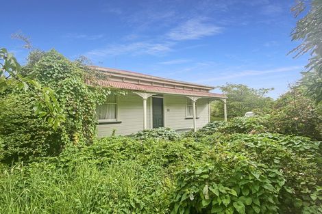 Photo of property in 6 George Street, Ohingaiti, Hunterville, 4785