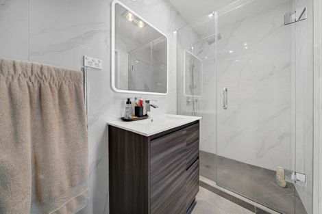 Photo of property in 70c Cargill Street, Papakura, 2110