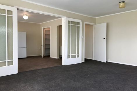 Photo of property in 3 Hillside Crescent North, Leigh, Auckland, 0985