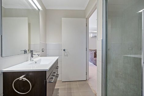 Photo of property in 69a Oraha Road, Kumeu, 0892