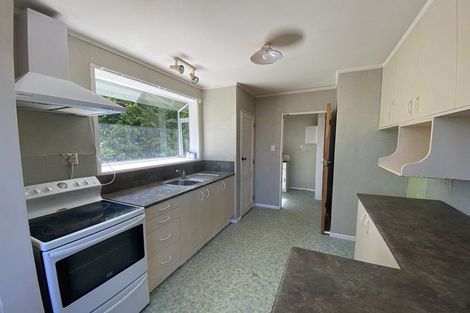 Photo of property in 16 Hicks Crescent, Waikanae Beach, Waikanae, 5036