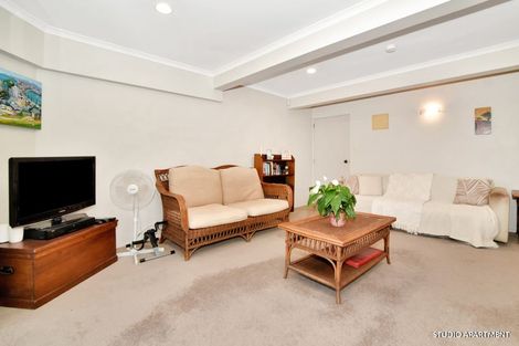 Photo of property in 11 Oceanview Road, Mount Maunganui, 3116