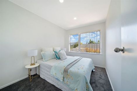 Photo of property in 65 Hetherington Road, Ranui, Auckland, 0612