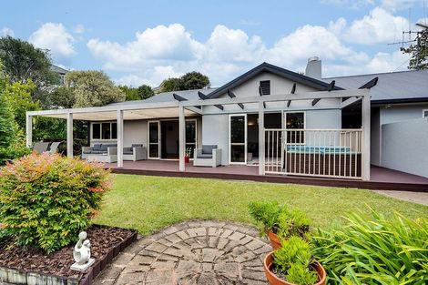 Photo of property in 37 Greenfield Drive, Western Heights, Hamilton, 3200