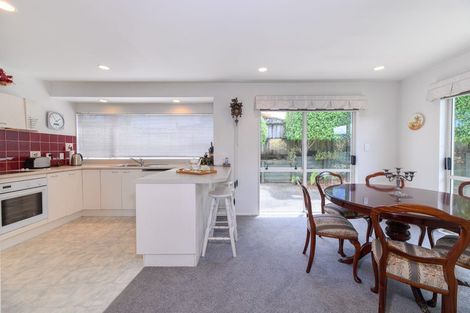 Photo of property in 3 Paua Place, Mount Roskill, Auckland, 1041