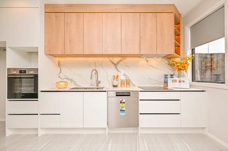 Photo of property in 89b Whitford Road, Botany Downs, 2014