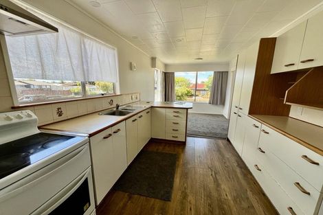 Photo of property in 44 Marvon Downs Avenue, Pakuranga Heights, Auckland, 2010