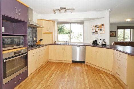 Photo of property in 32 Callum Brae Drive, Rototuna, Hamilton, 3210