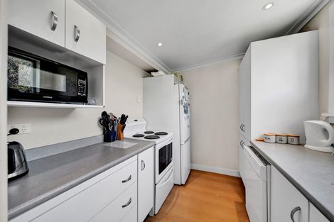 Photo of property in 10 Erin Street, Hawera, 4610