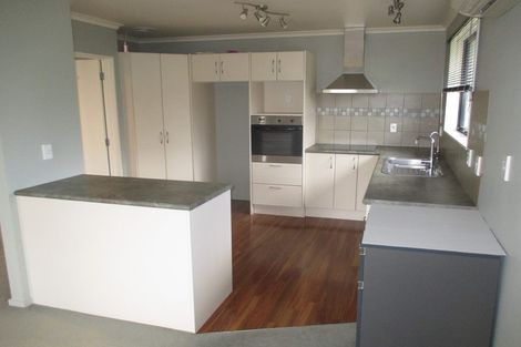 Photo of property in 96 Rototuna Road, Rototuna, Hamilton, 3210