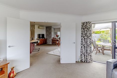 Photo of property in 17 Pania Place, Poraiti, Napier, 4112