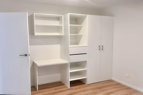 Photo of property in 5b Salmont Place, Kelburn, Wellington, 6012