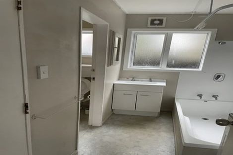 Photo of property in 2/54 Awamutu Grove, Waiwhetu, Lower Hutt, 5010