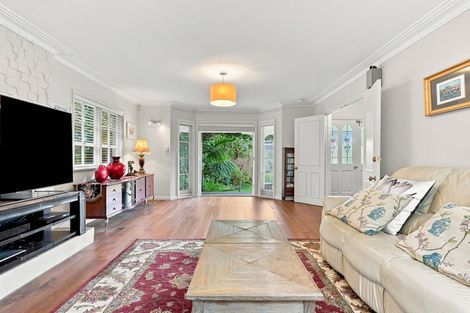 Photo of property in 199 Chelsea View Drive, Chatswood, Auckland, 0626