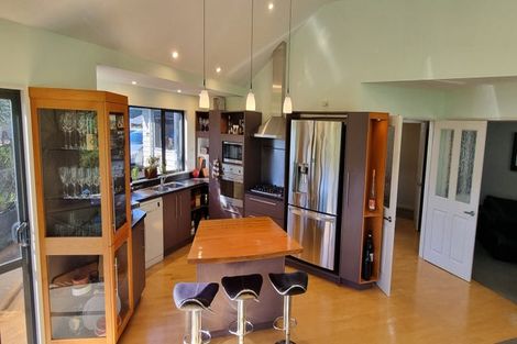 Photo of property in 247 Maungaraki Road, Maungaraki, Lower Hutt, 5010