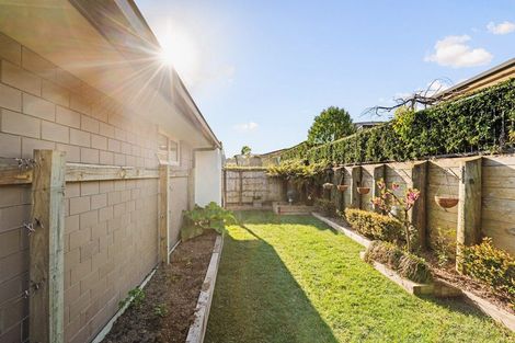 Photo of property in Waterview Estate, 39/4 Greystone Place, Omokoroa, 3114